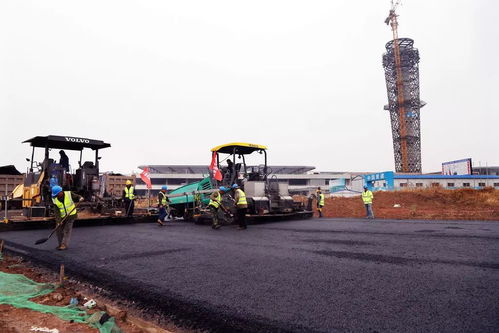 新机场 迎宾大道 主路面铺设完成